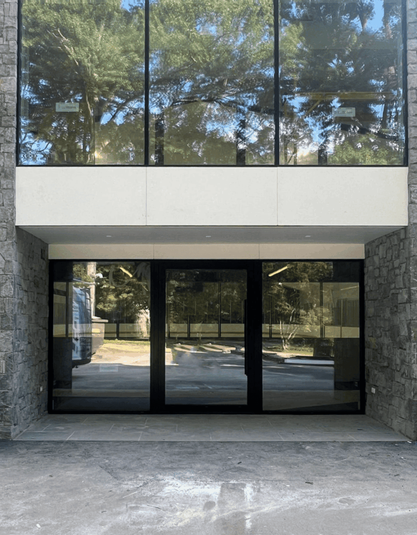 Stamford Project #503 - Pivot Aluminum Doors​